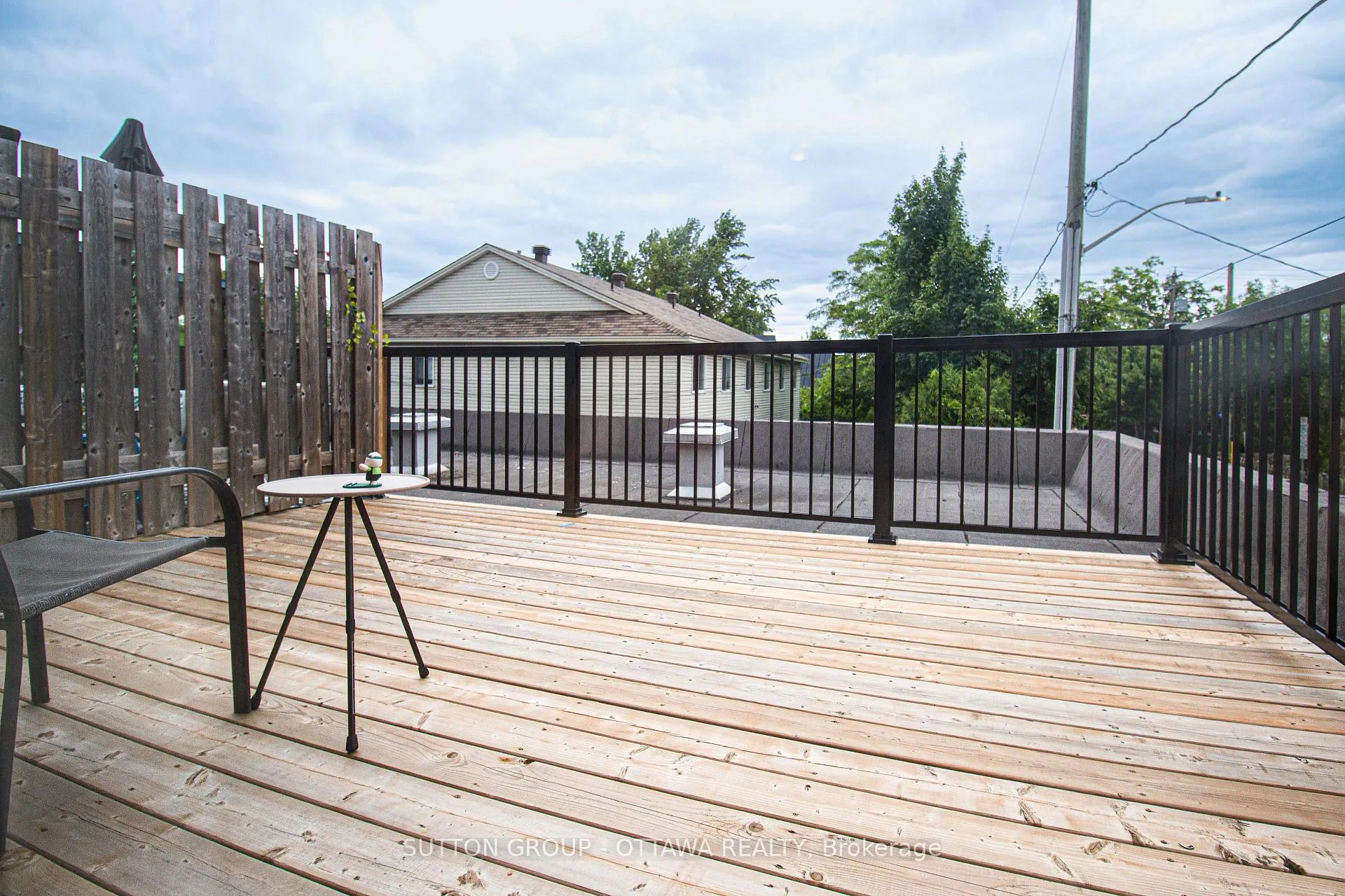 Photo 26 of 309 Cyr Avenue, Ottawa, Vanier — HOMEH