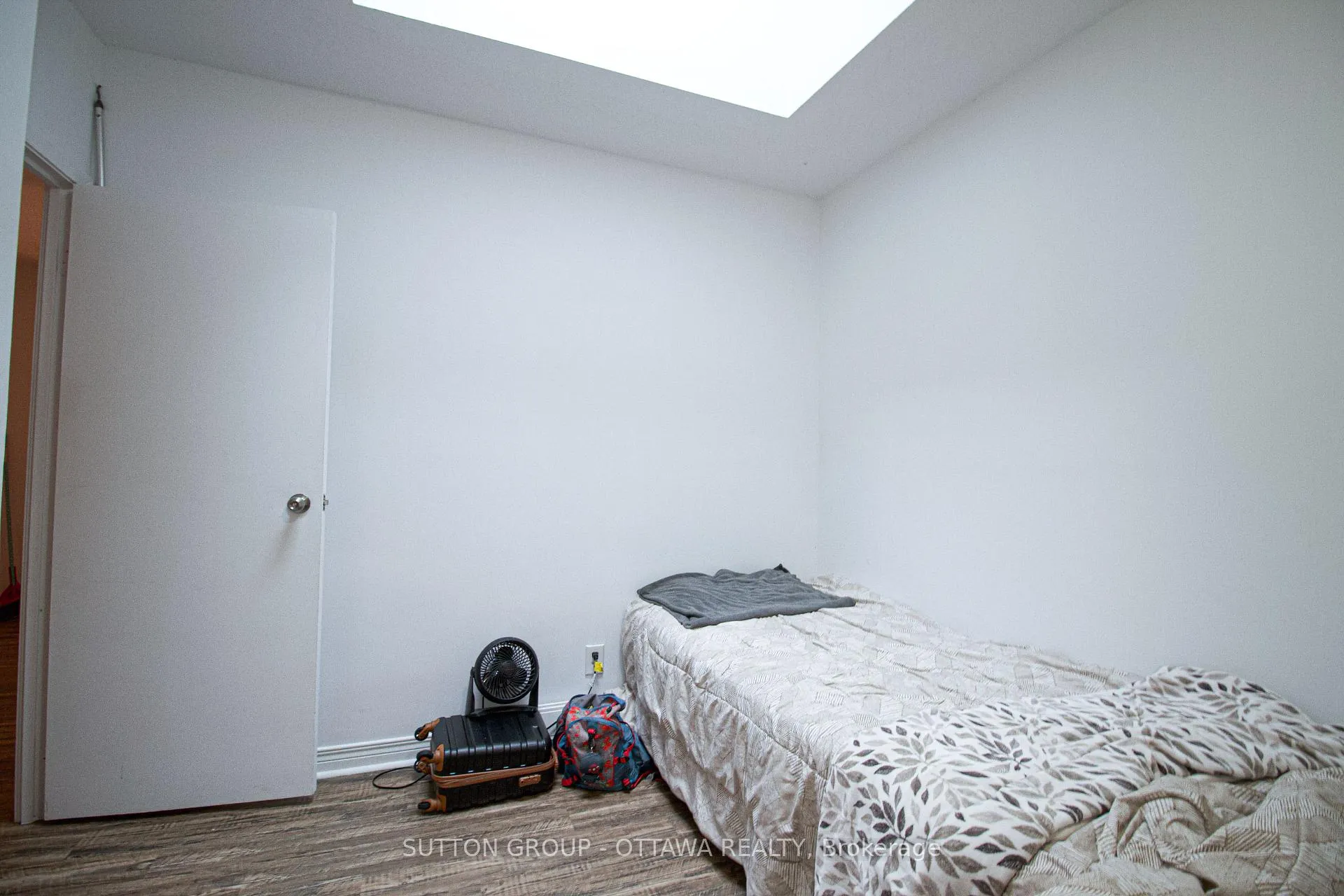 Photo 32 of 309 Cyr Avenue, Ottawa, Vanier — HOMEH