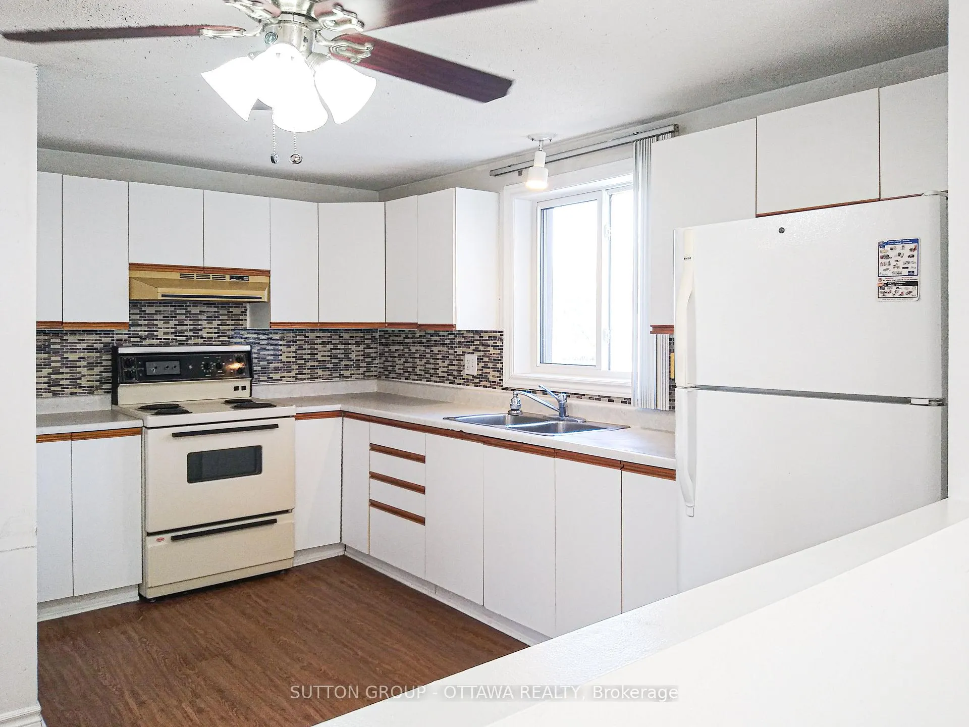 Photo 39 of 309 Cyr Avenue, Ottawa, Vanier — HOMEH
