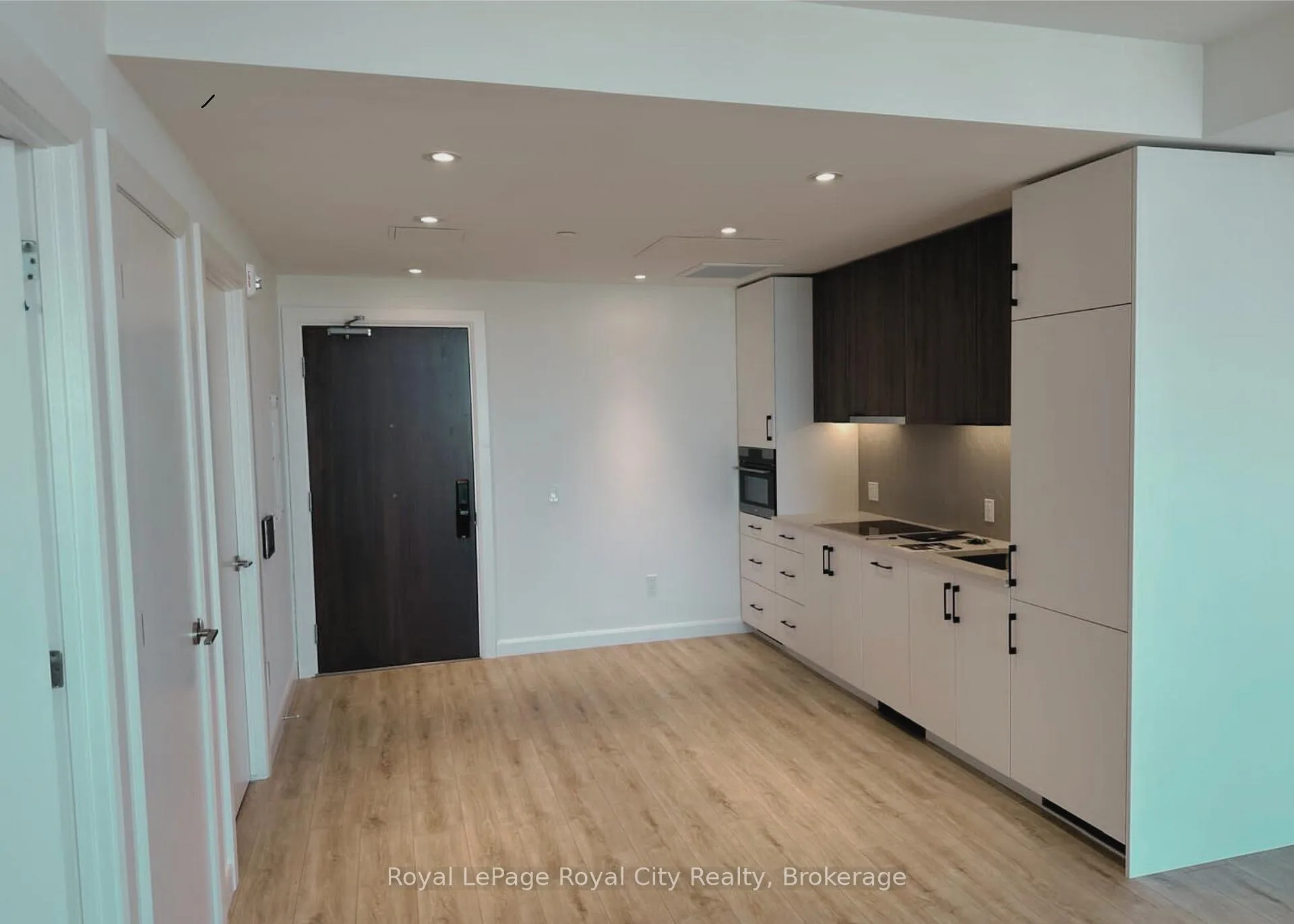 Photo 12 of Unit 1105, 741 King Street, Kitchener, KW Hospital — HOMEH
