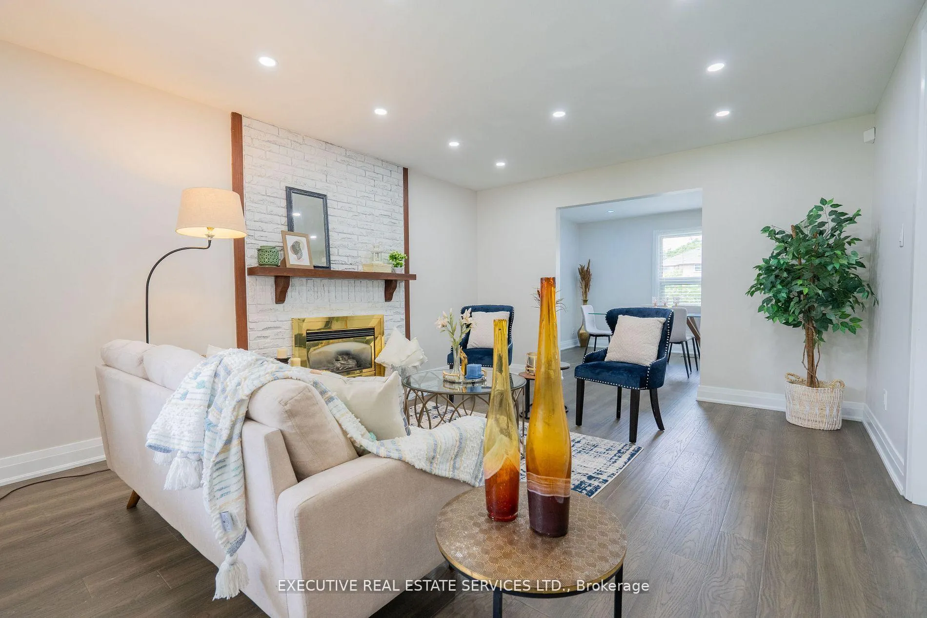 Photo 6 of 36 Blueridge Square, Brampton, Heart Lake West — HOMEH