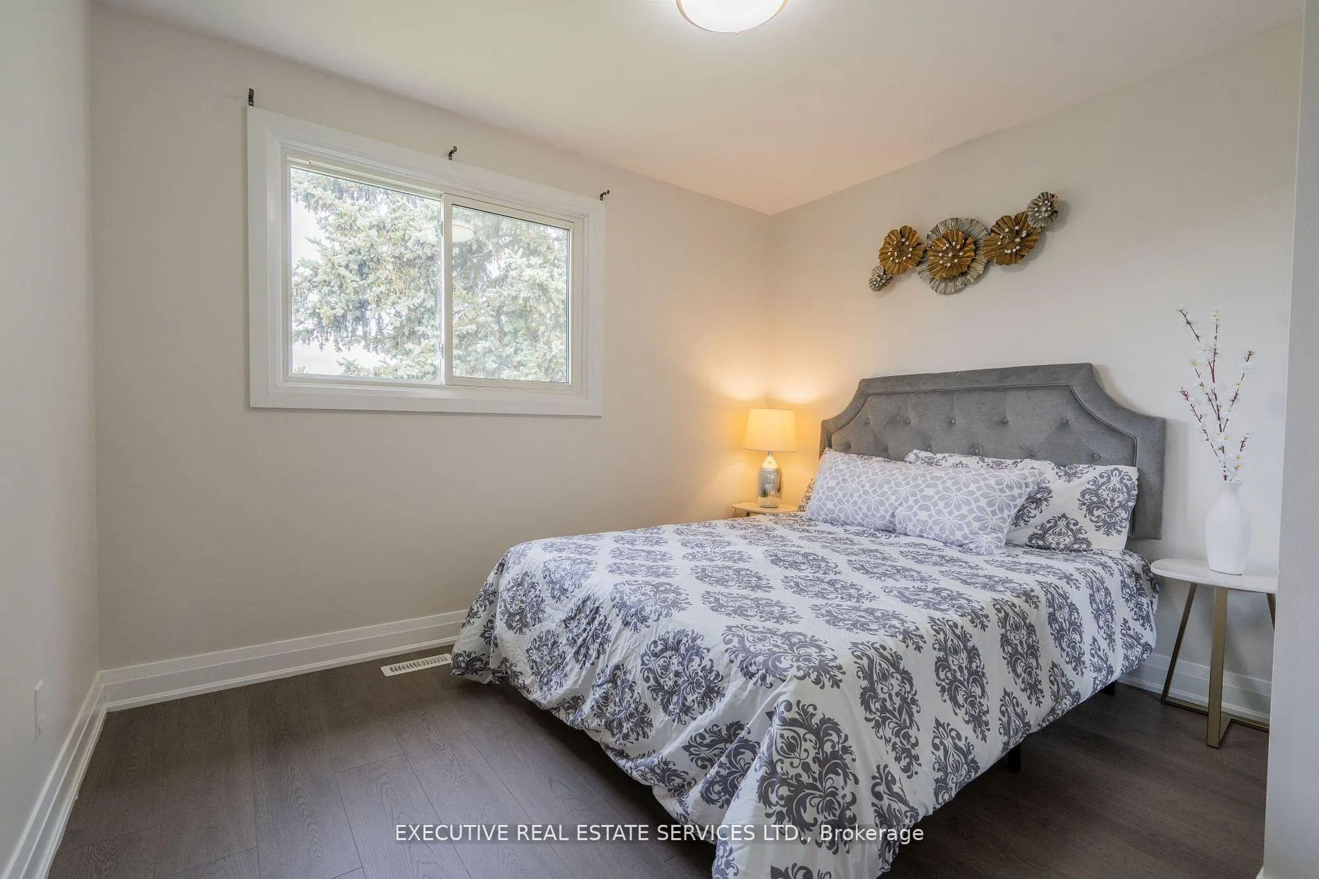 Photo 18 of 36 Blueridge Square, Brampton, Heart Lake West — HOMEH