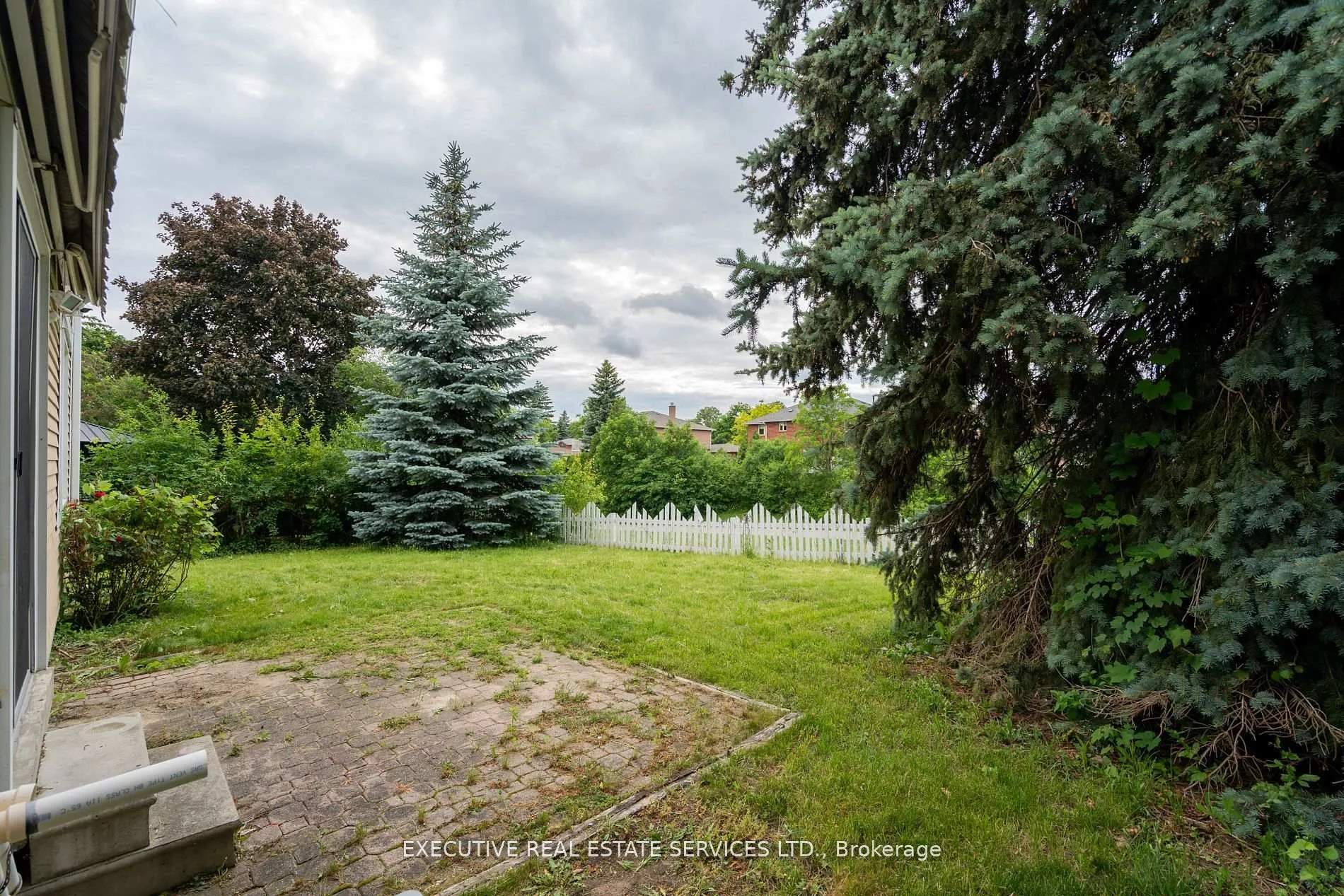 Photo 26 of 36 Blueridge Square, Brampton, Heart Lake West — HOMEH