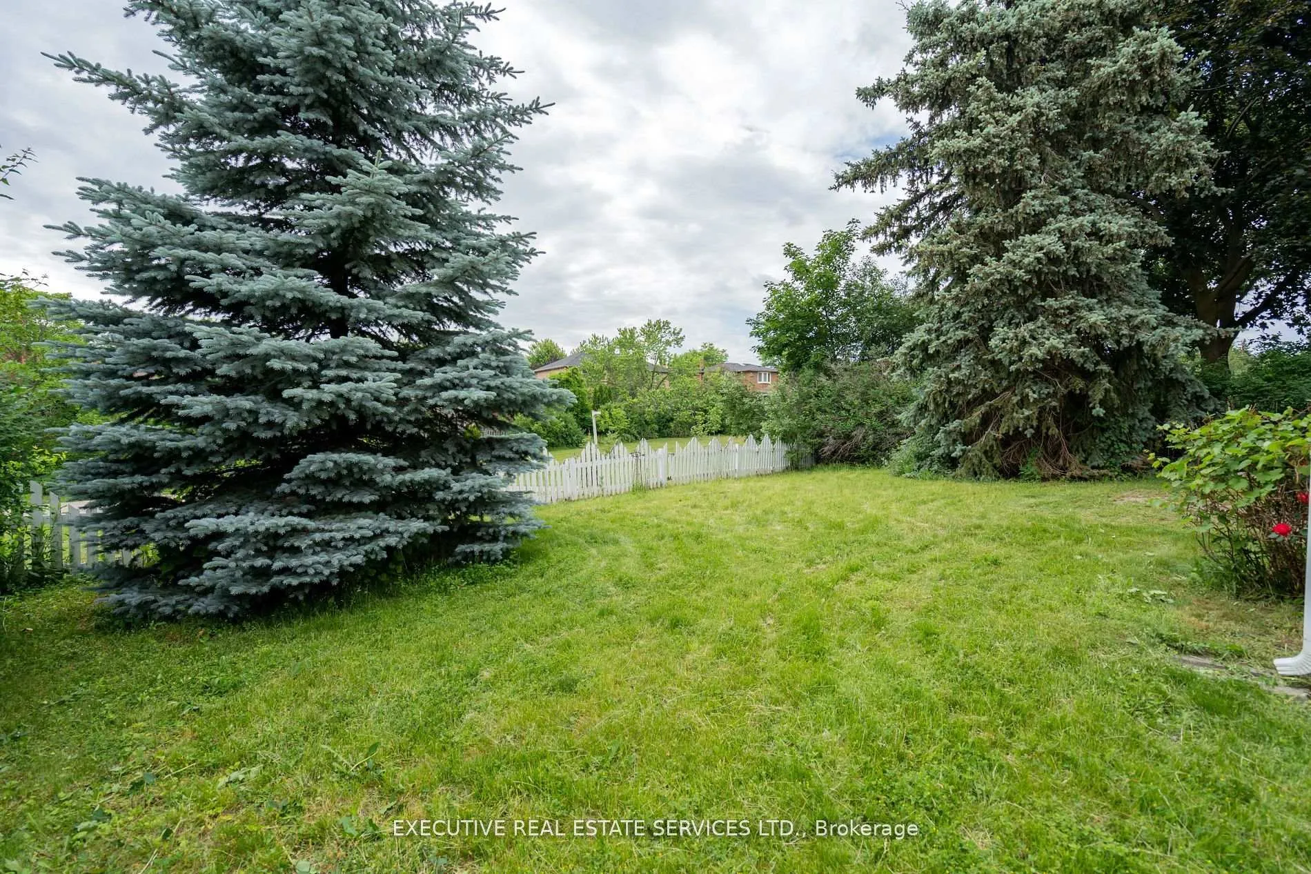 Photo 27 of 36 Blueridge Square, Brampton, Heart Lake West — HOMEH