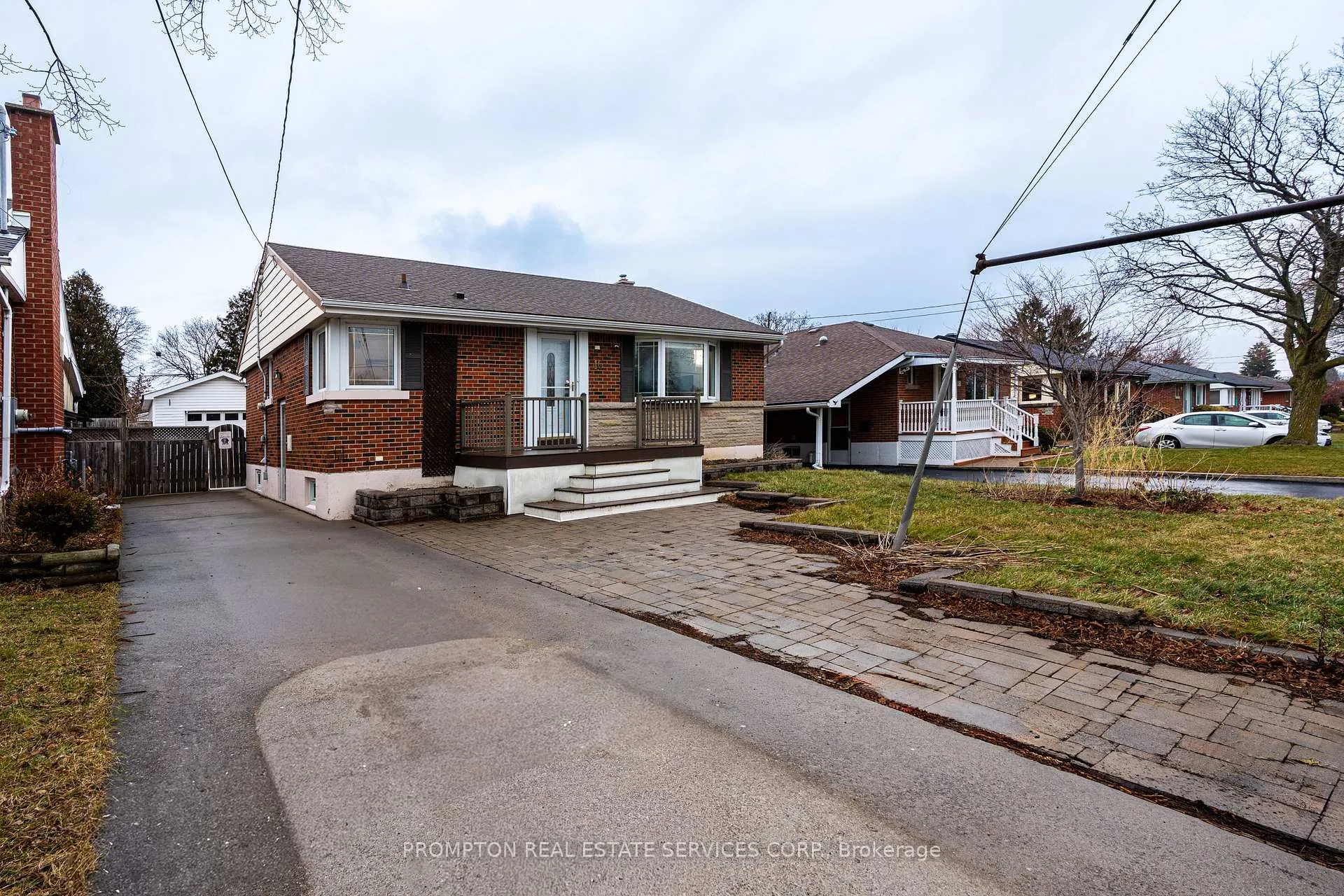 Front of 16 Fernwood Crescent