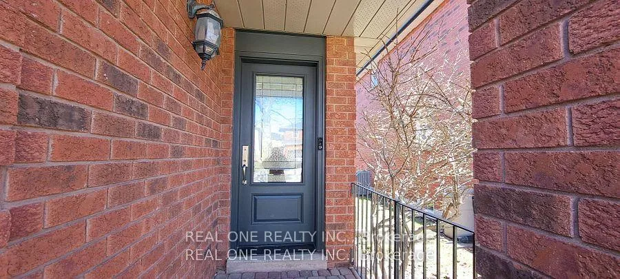 Photo 2 of 552 Marlatt Drive, Oakville, River Oaks — HOMEH