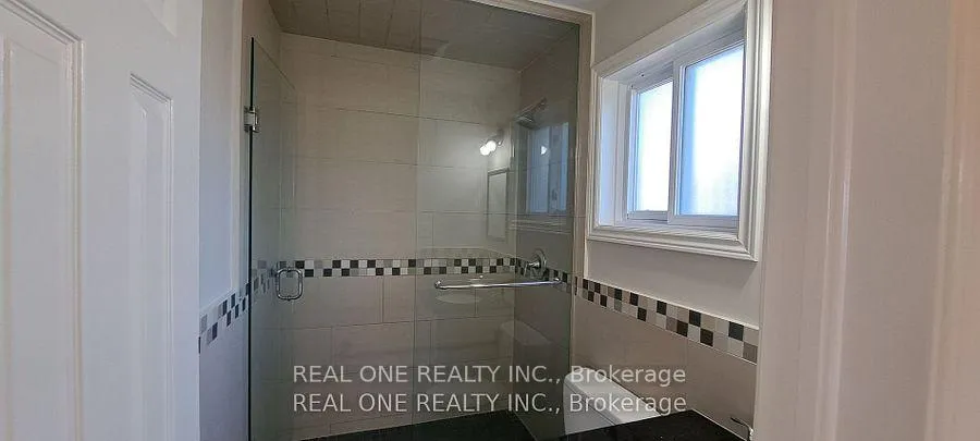 Photo 18 of 552 Marlatt Drive, Oakville, River Oaks — HOMEH