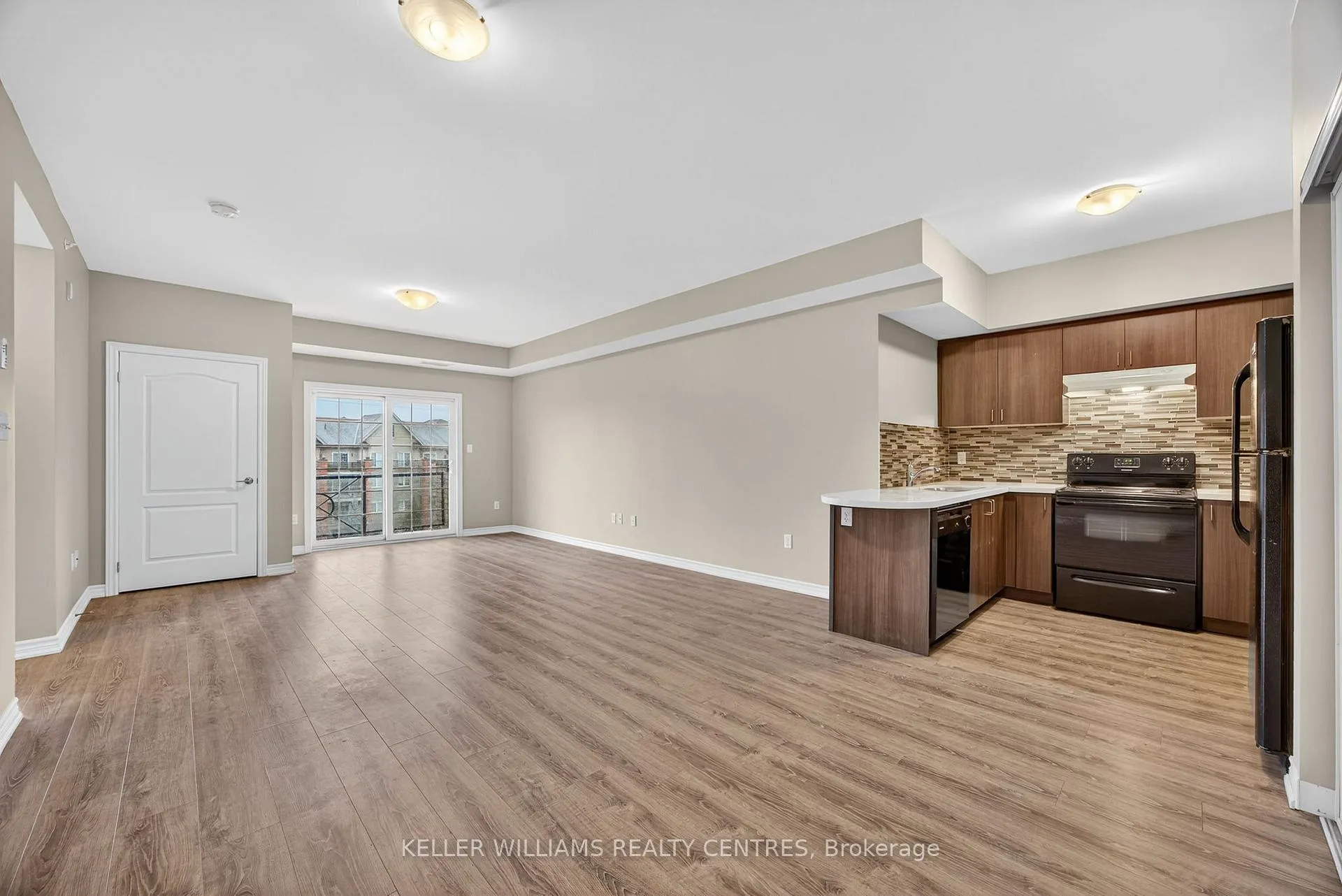 Photo 4 of Unit 408, 40 Ferndale Drive S, Barrie, Ardagh — HOMEH