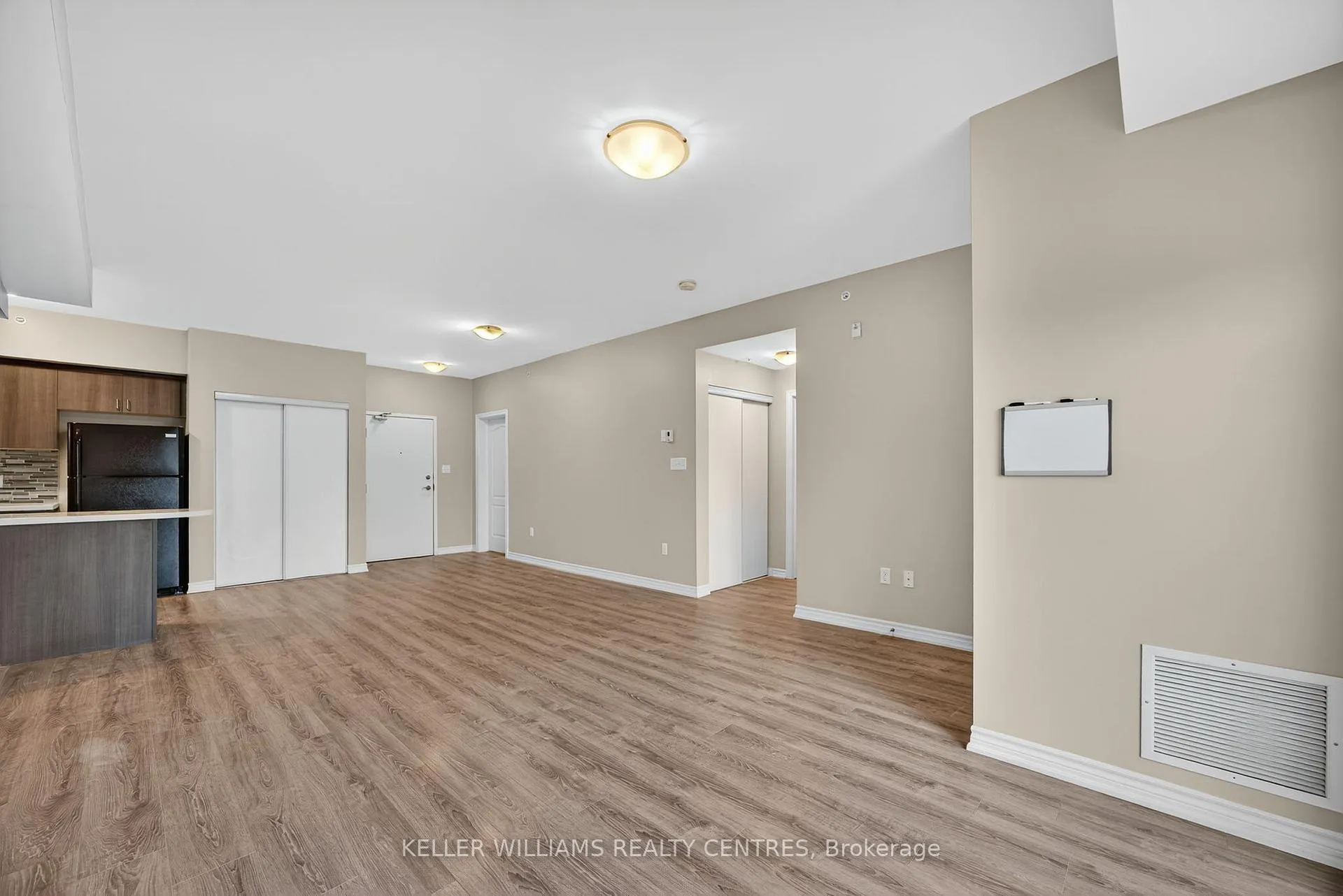 Photo 10 of Unit 408, 40 Ferndale Drive S, Barrie, Ardagh — HOMEH