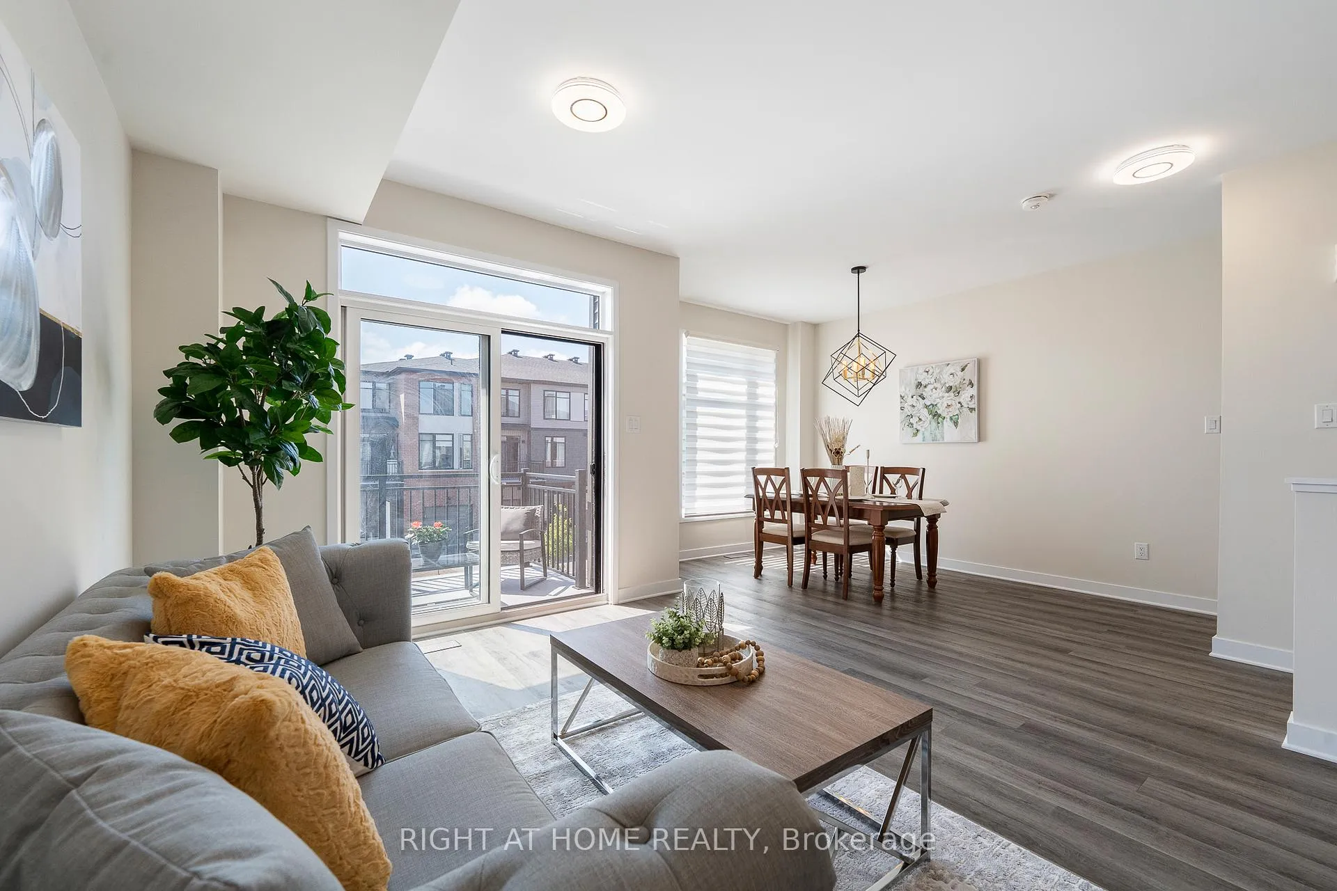 Photo 9 of 186 Visor Private, Ottawa, Kanata - Emerald Meadows/Trailwest — HOMEH