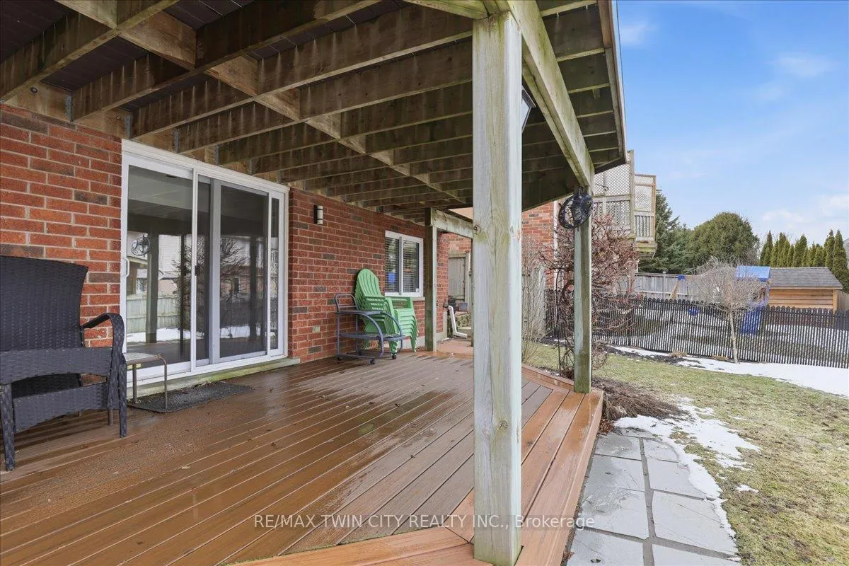 Photo 34 of 640 Munich Circle, Waterloo — HOMEH