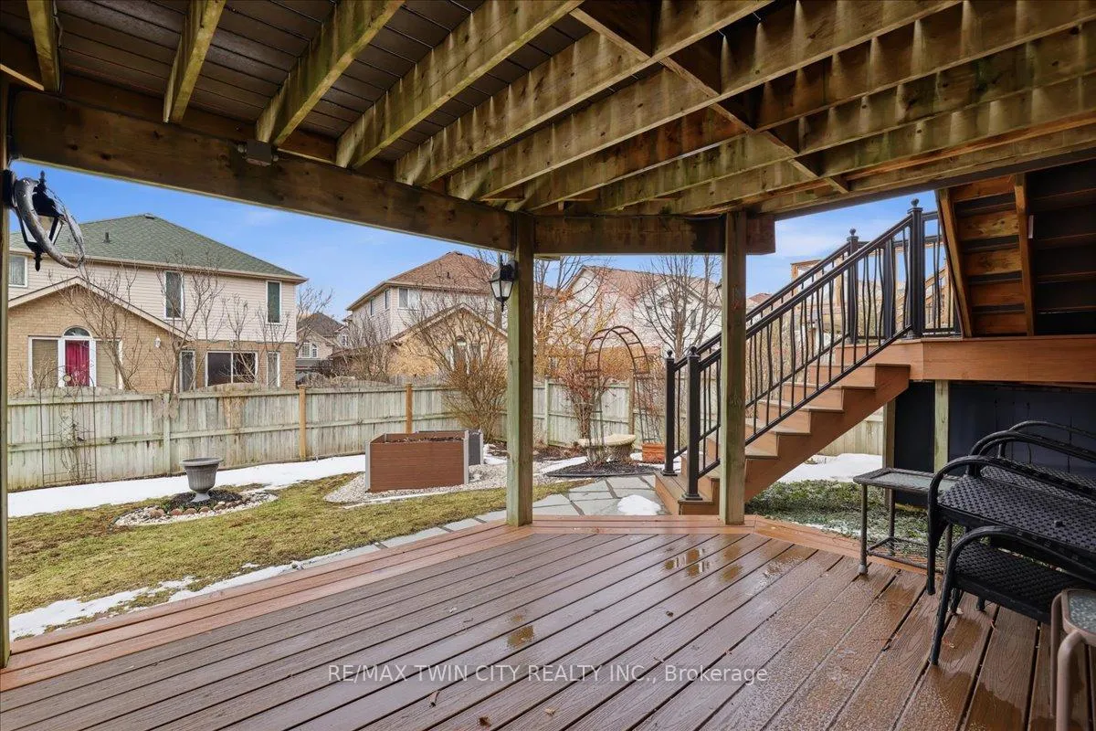 Photo 35 of 640 Munich Circle, Waterloo — HOMEH
