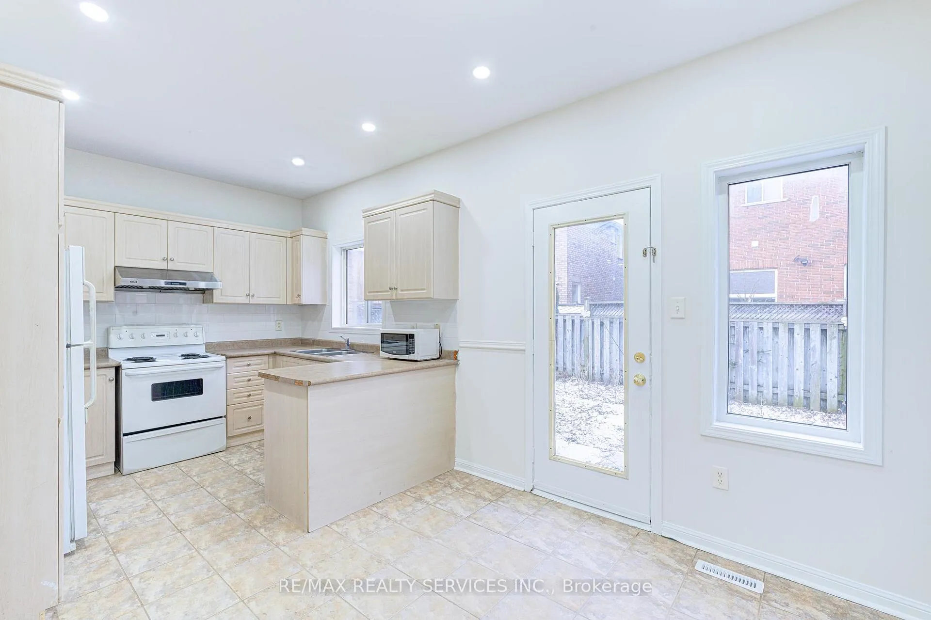 Photo 9 of 6 Beachsurf Road, Brampton, Sandringham-Wellington — HOMEH