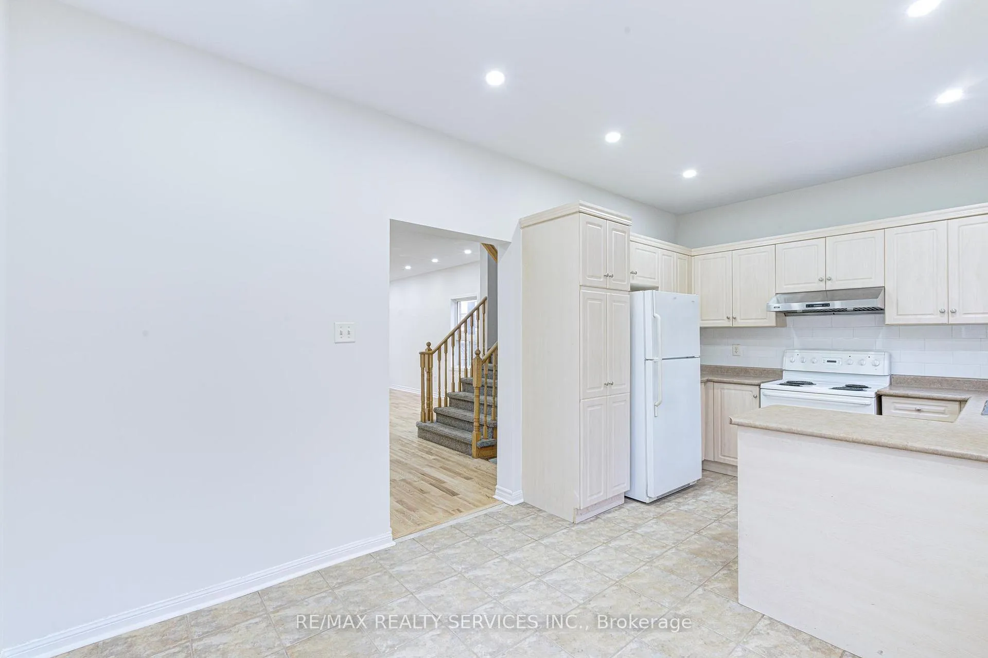 Photo 10 of 6 Beachsurf Road, Brampton, Sandringham-Wellington — HOMEH