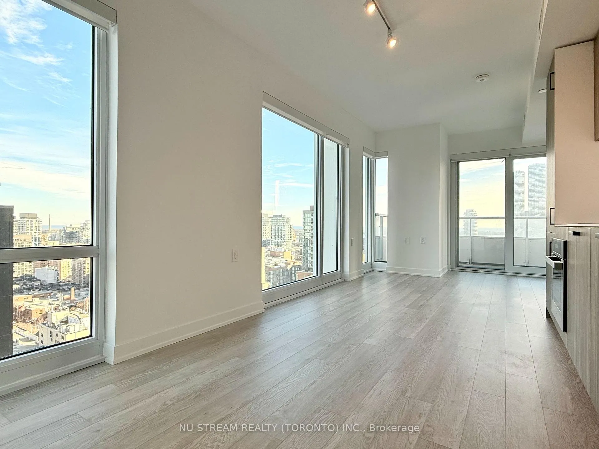 Photo 4 of Unit 2203, 88 Queen Street E, Toronto, Church-Yonge Corridor — HOMEH
