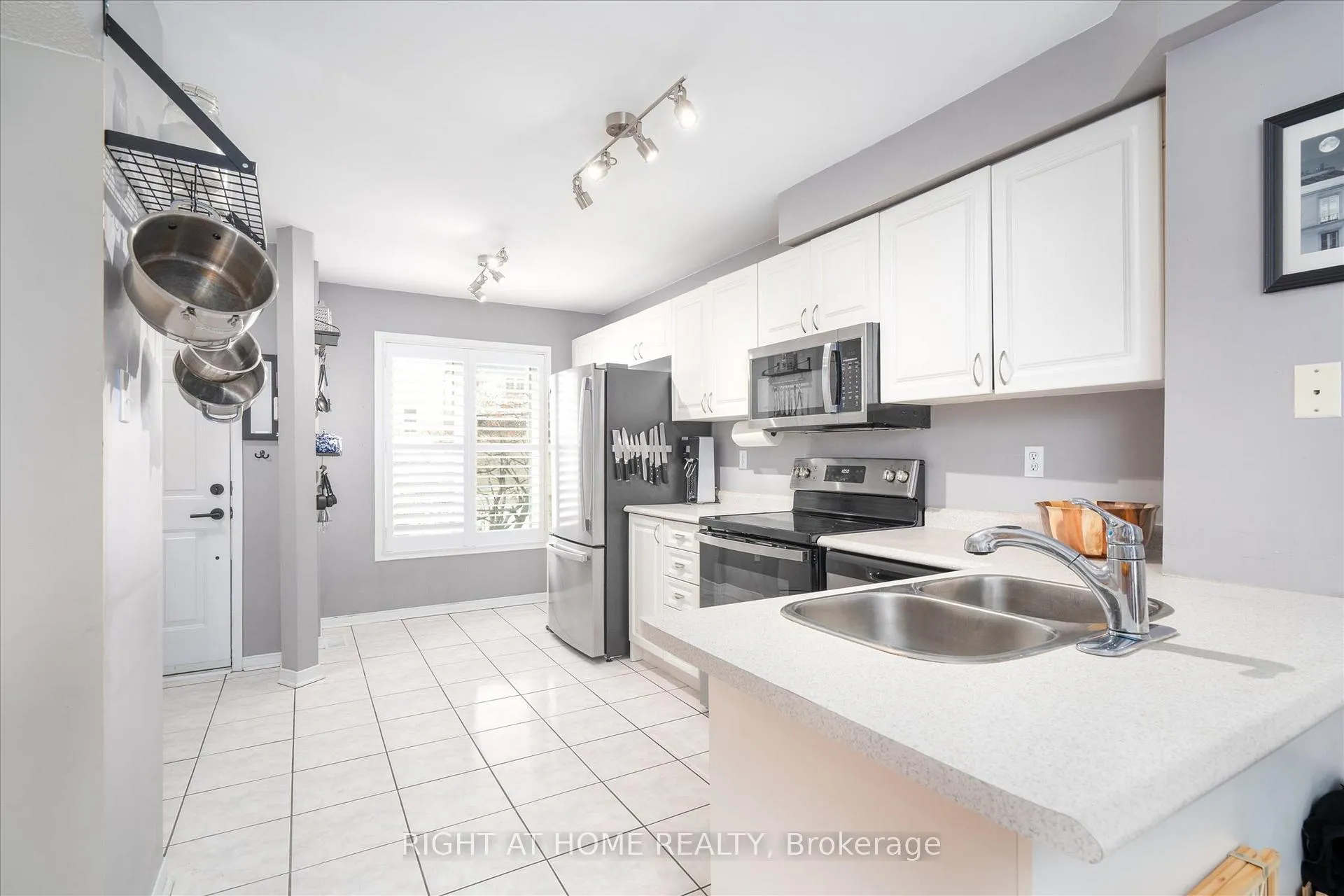 Photo 5 of 1149 Craven Road, Toronto, Greenwood-Coxwell — HOMEH