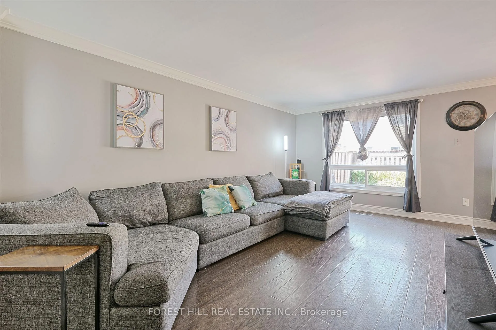 Photo 5 of 17 Rushmore Crescent, Brampton, Heart Lake East — HOMEH