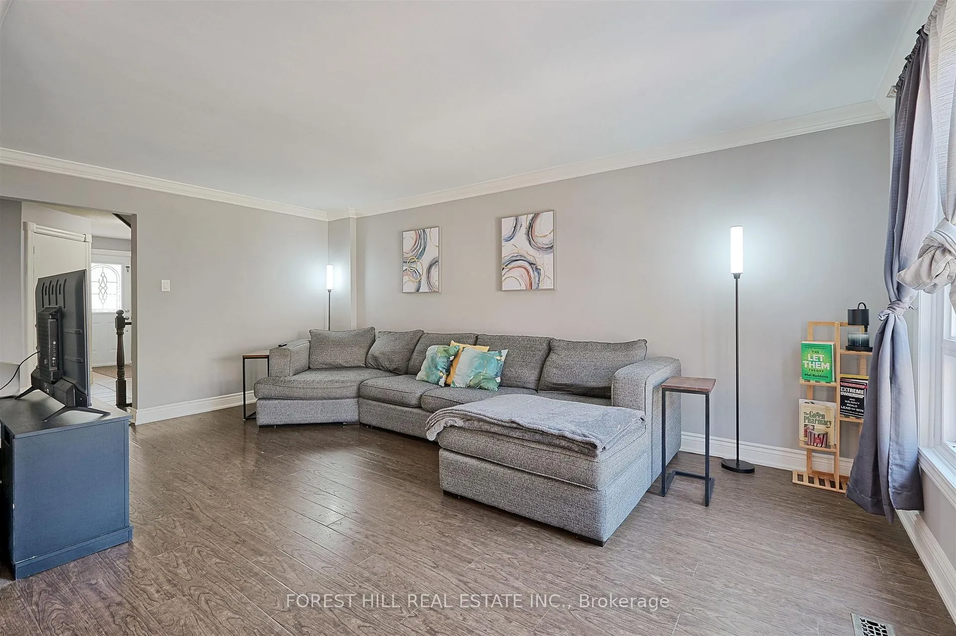 Photo 7 of 17 Rushmore Crescent, Brampton, Heart Lake East — HOMEH
