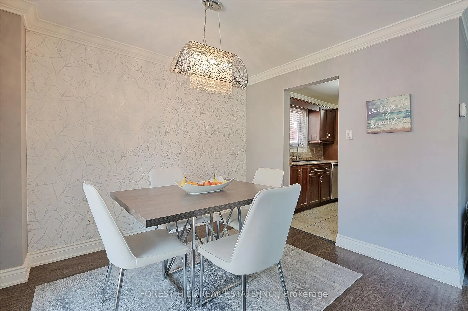 Photo 9 of 17 Rushmore Crescent, Brampton, Heart Lake East — HOMEH
