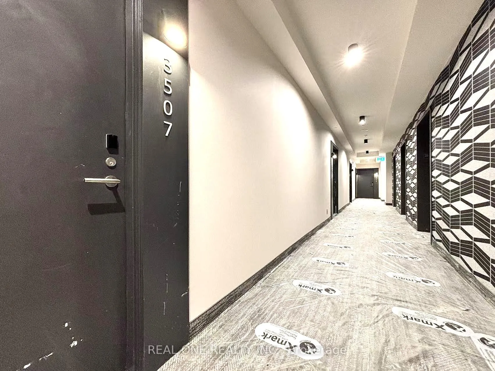 Photo 2 of Unit 3501, 180 Front Street E, Toronto, Moss Park — HOMEH