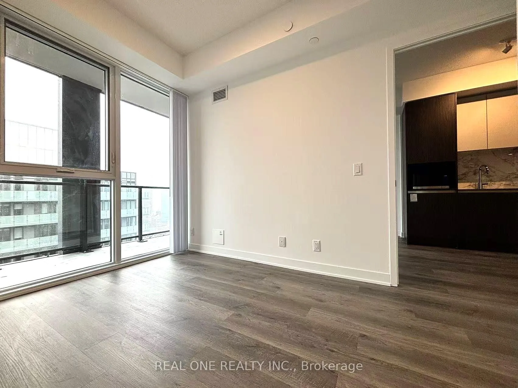 Photo 15 of Unit 3501, 180 Front Street E, Toronto, Moss Park — HOMEH