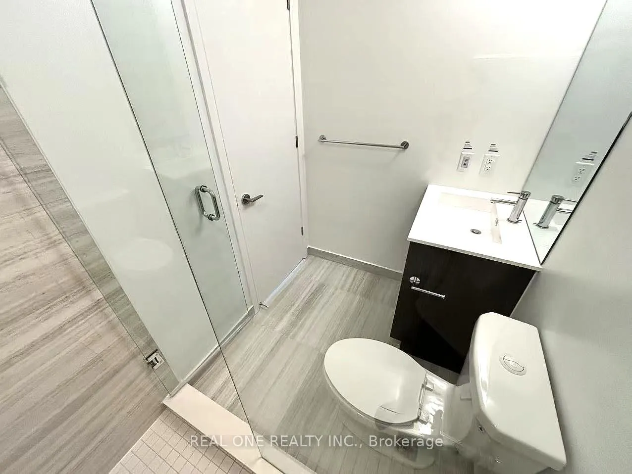 Photo 19 of Unit 3501, 180 Front Street E, Toronto, Moss Park — HOMEH