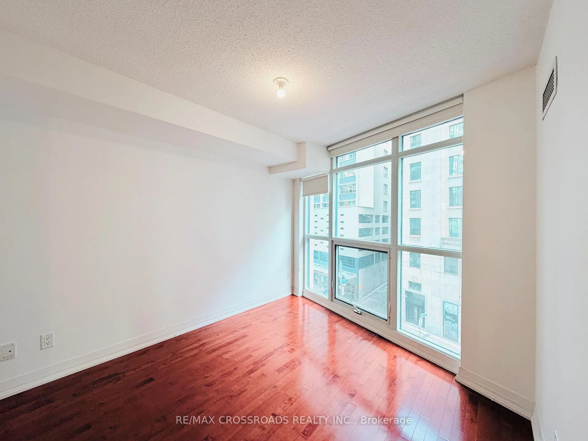 Photo 6 of Unit 503, 21 Carlton Street, Toronto, Church-Yonge Corridor — HOMEH