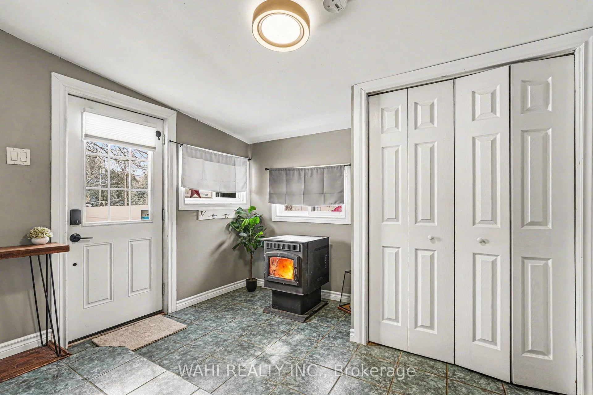 Photo 4 of 6370 Concession 6 Road N, Augusta, Augusta Twp — HOMEH