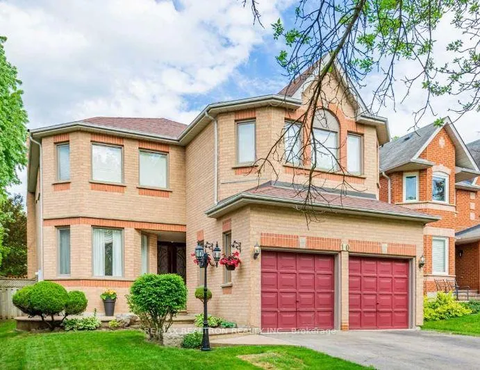 Photo 1 of 10 Chiswick Crescent, Aurora, Aurora Highlands — HOMEH