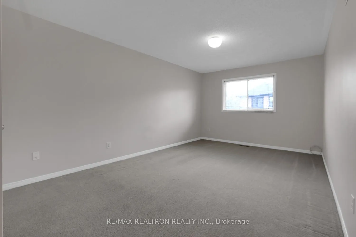 Photo 29 of 10 Chiswick Crescent, Aurora, Aurora Highlands — HOMEH