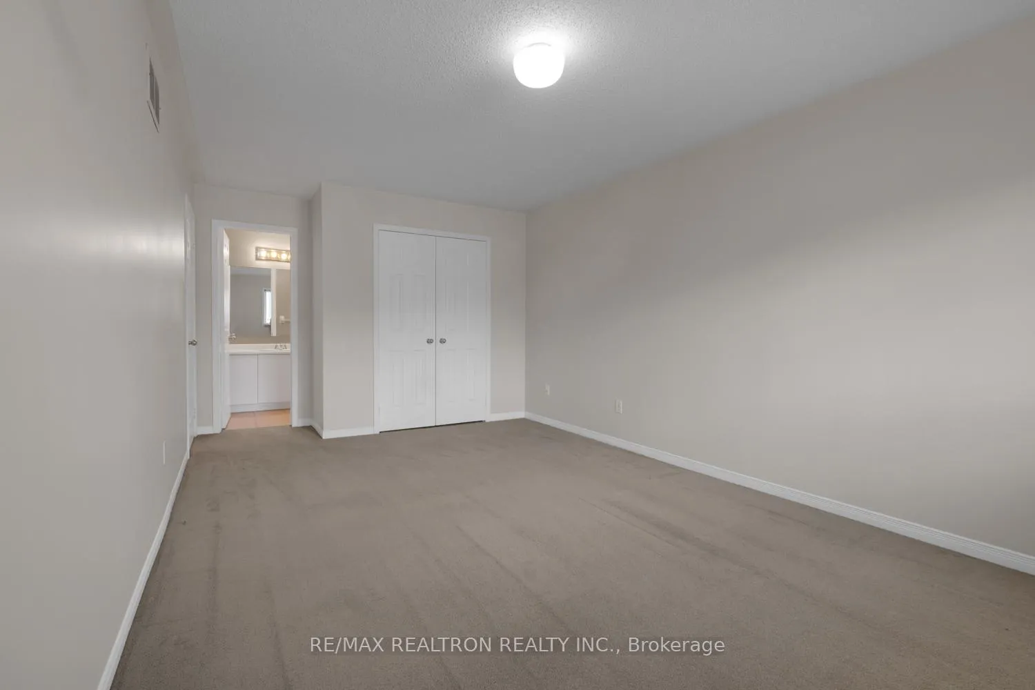 Photo 30 of 10 Chiswick Crescent, Aurora, Aurora Highlands — HOMEH