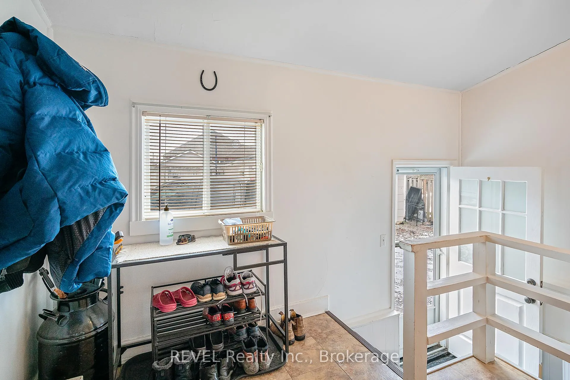 Photo 8 of 18 Valley Road, St. Catharines, Rykert/Vansickle — HOMEH