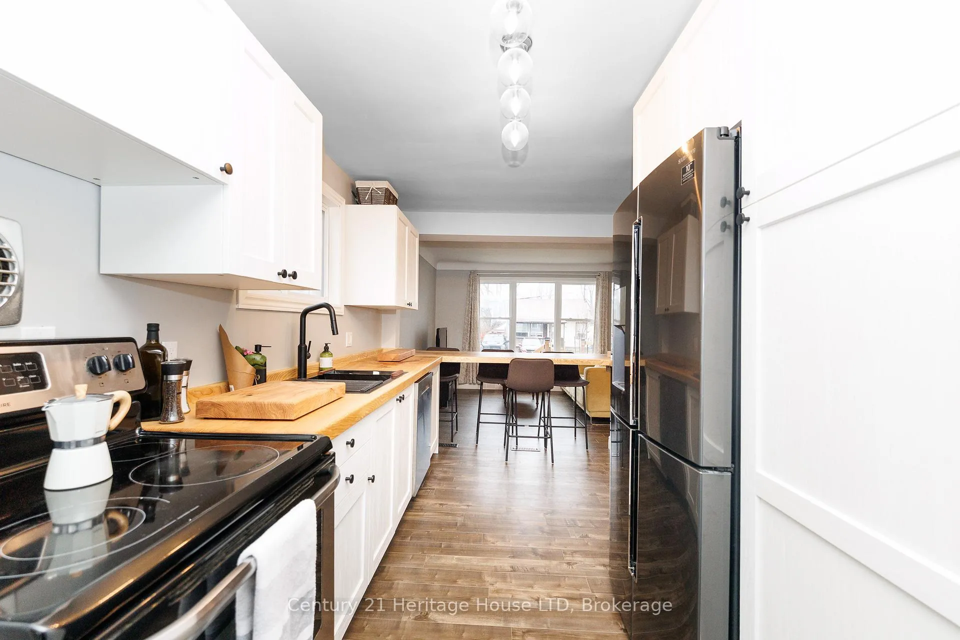 Photo 6 of 21 Keele Street, St. Catharines, Burleigh Hill — HOMEH