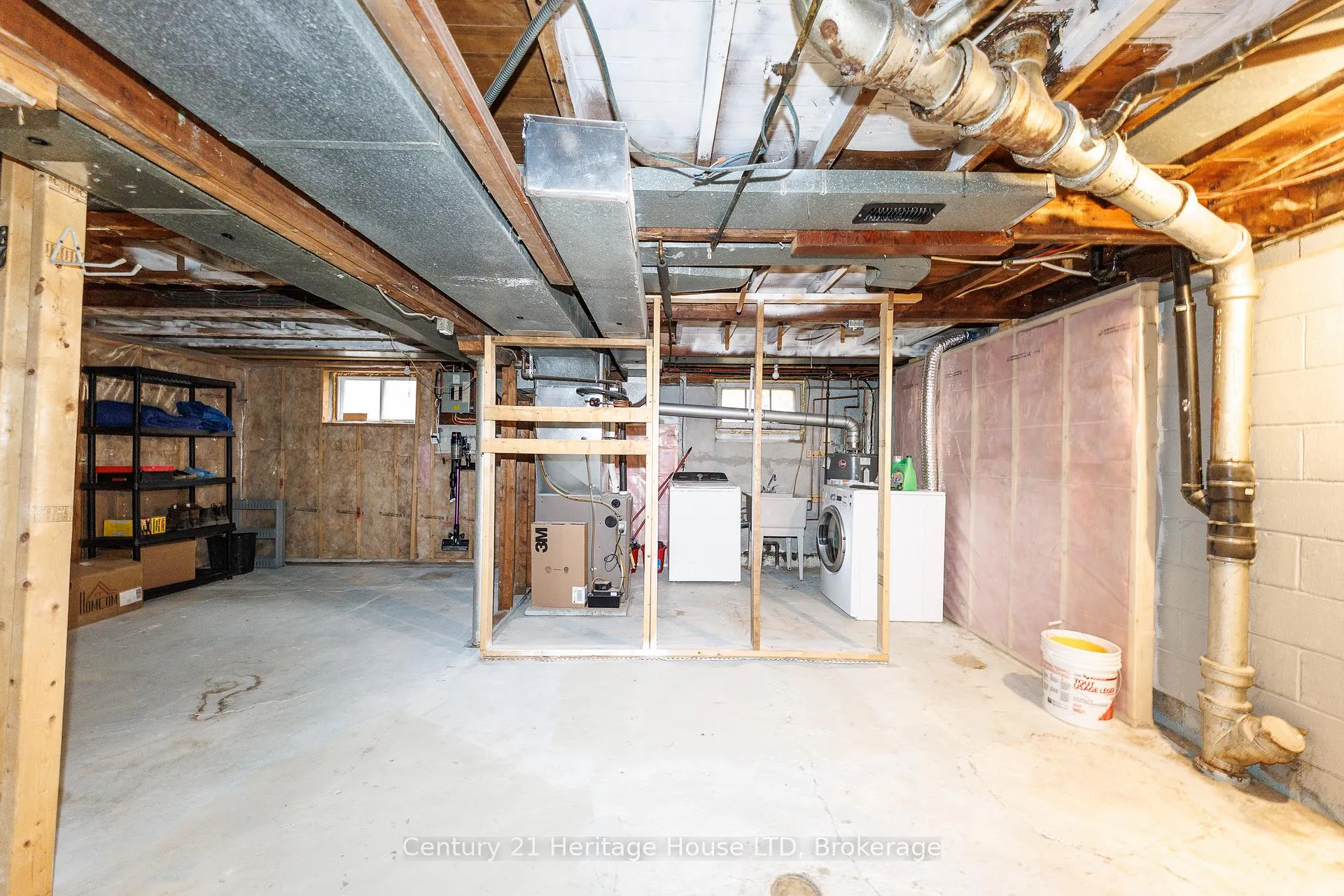 Photo 22 of 21 Keele Street, St. Catharines, Burleigh Hill — HOMEH