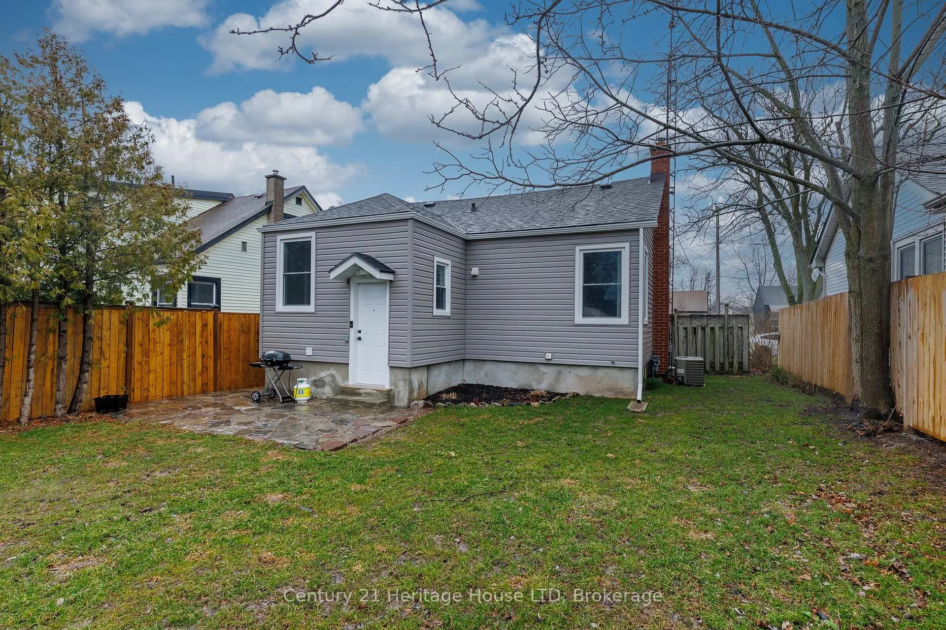 Photo 29 of 21 Keele Street, St. Catharines, Burleigh Hill — HOMEH