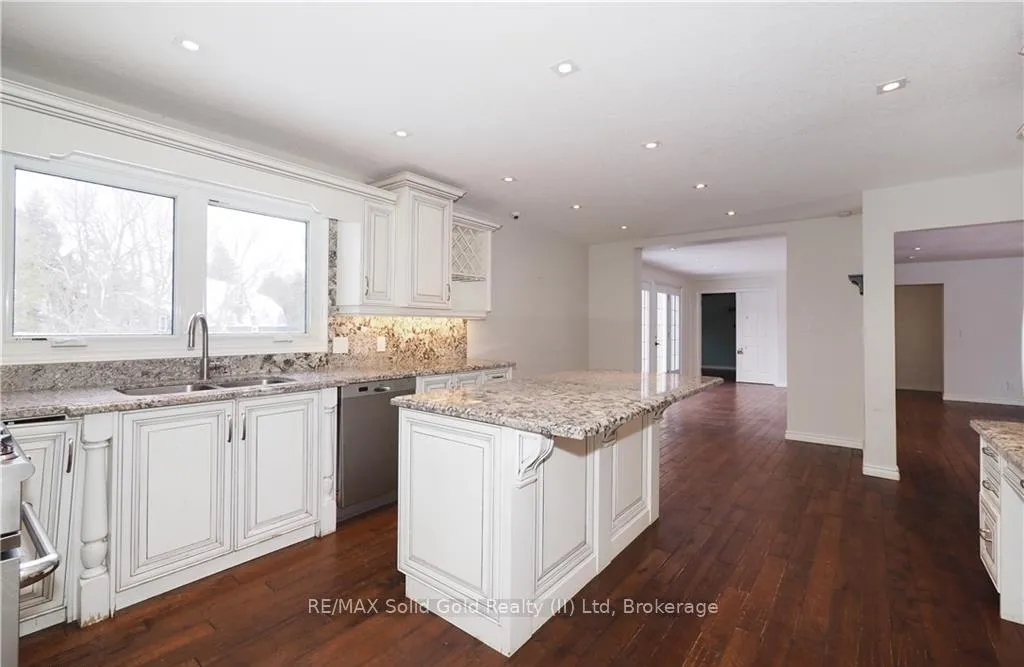 Photo 13 of 11 Norbert Street, Kitchener, Bridgeport — HOMEH