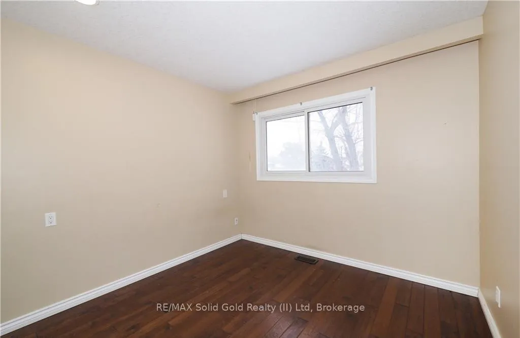 Photo 21 of 11 Norbert Street, Kitchener, Bridgeport — HOMEH