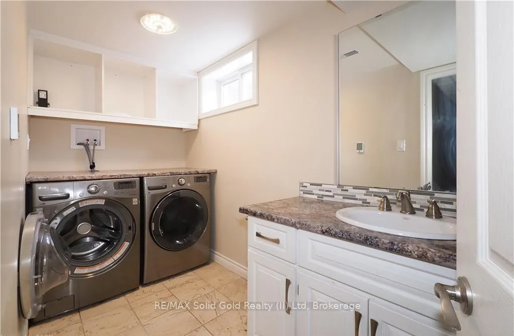 Photo 33 of 11 Norbert Street, Kitchener, Bridgeport — HOMEH