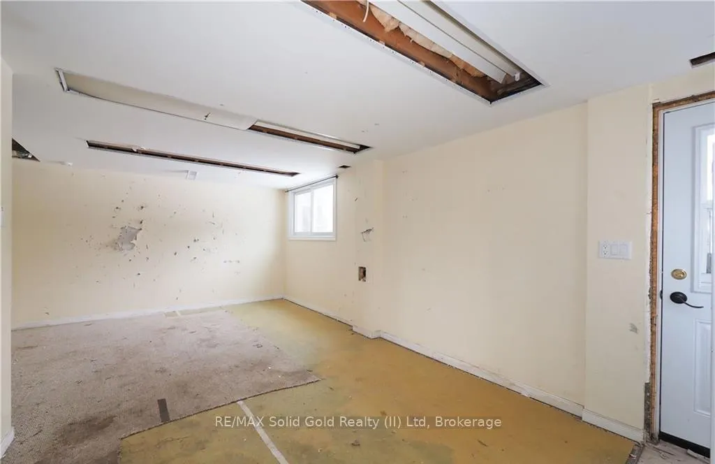 Photo 35 of 11 Norbert Street, Kitchener, Bridgeport — HOMEH