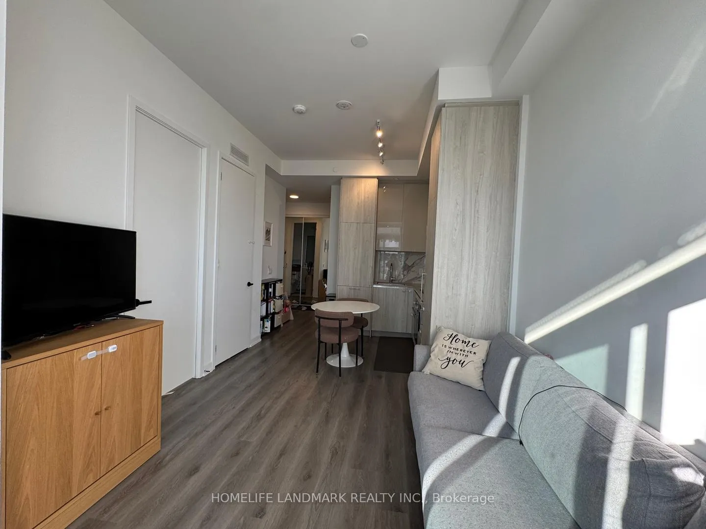 Photo 5 of Unit 3601, 225 Commerce Street, Vaughan, Vaughan Corporate Centre — HOMEH