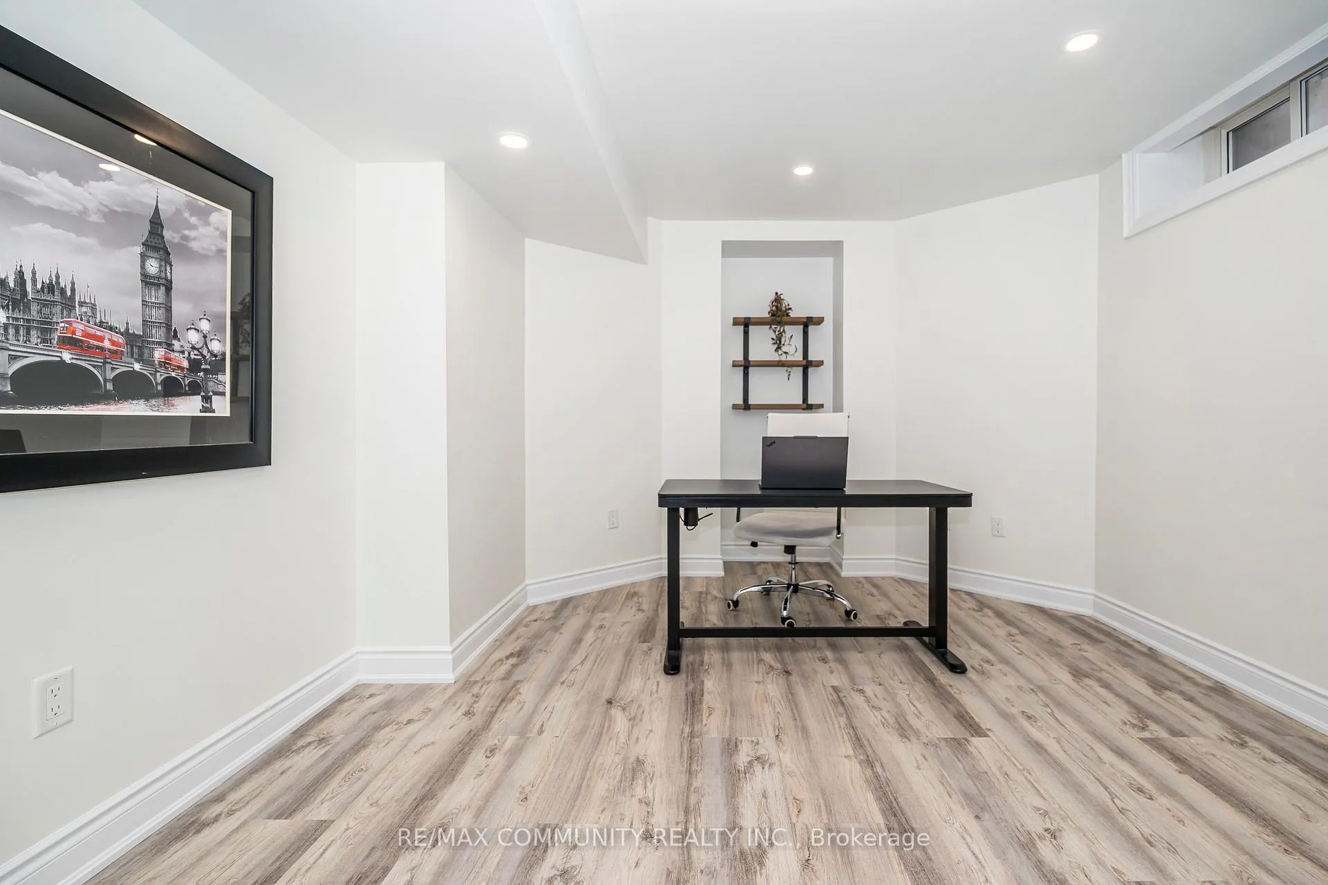 Photo 29 of 18 Duval Street, Clarington, Courtice — HOMEH