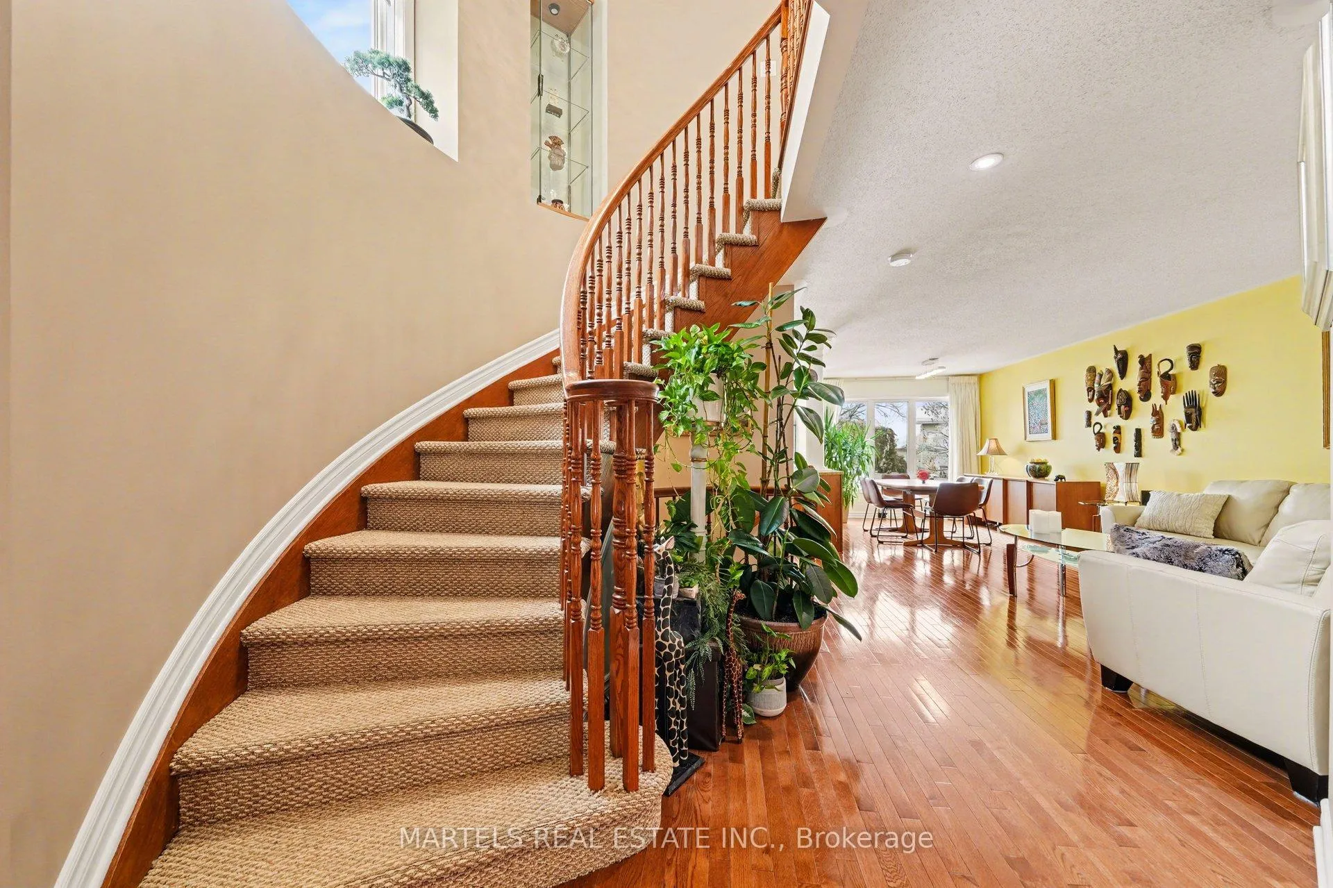 Photo 4 of 154 Marrissa Avenue, Ottawa, Beacon Hill South — HOMEH