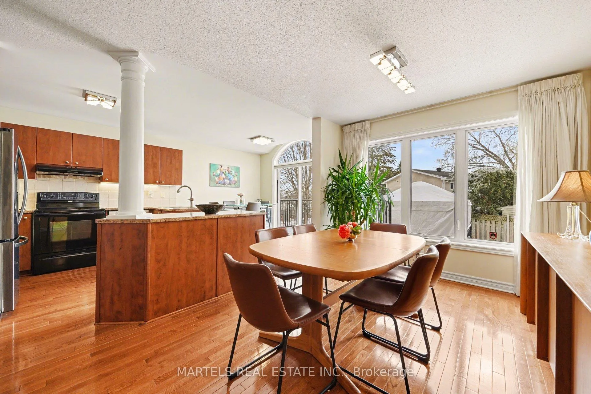 Photo 7 of 154 Marrissa Avenue, Ottawa, Beacon Hill South — HOMEH
