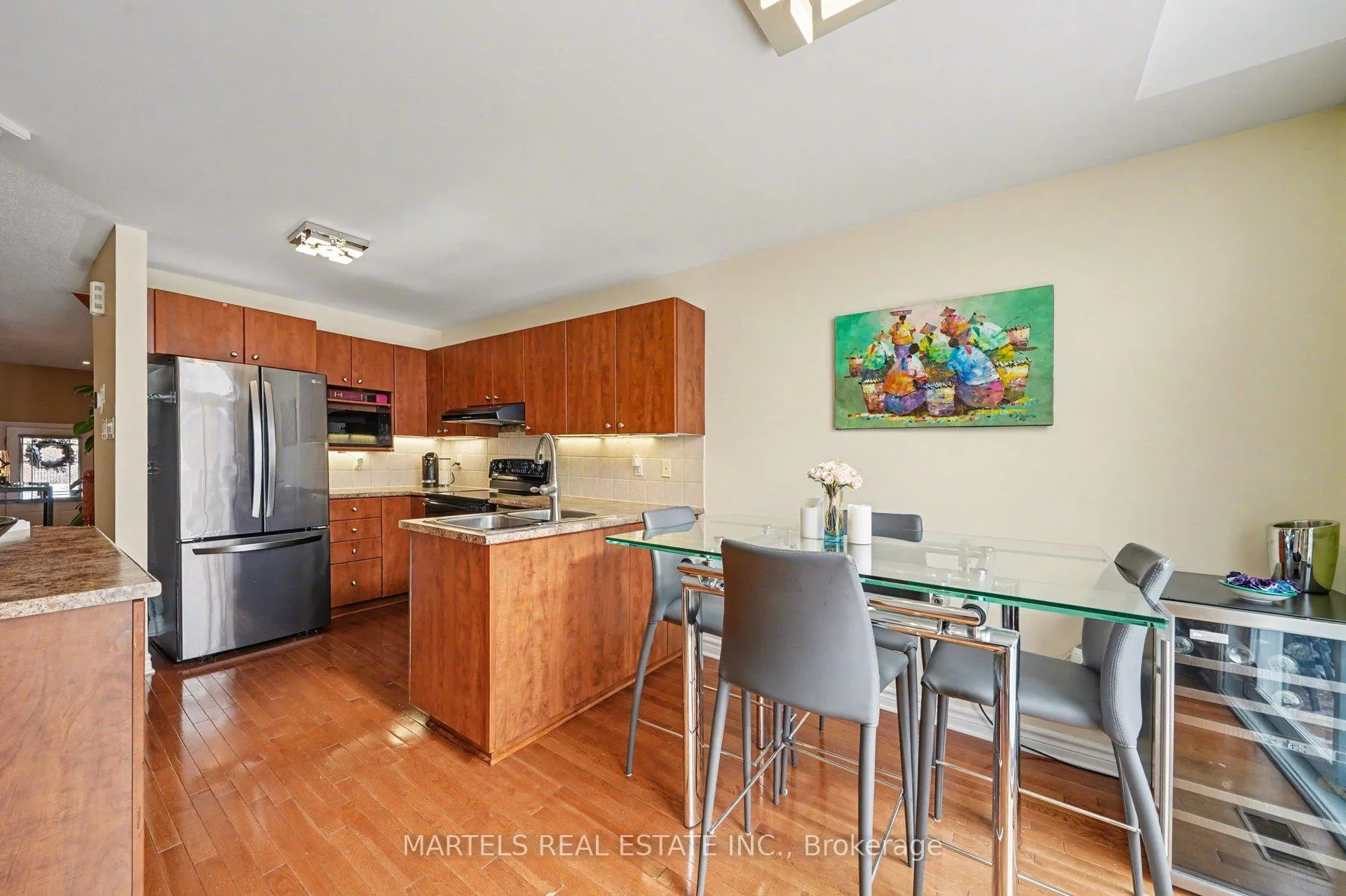 Photo 8 of 154 Marrissa Avenue, Ottawa, Beacon Hill South — HOMEH