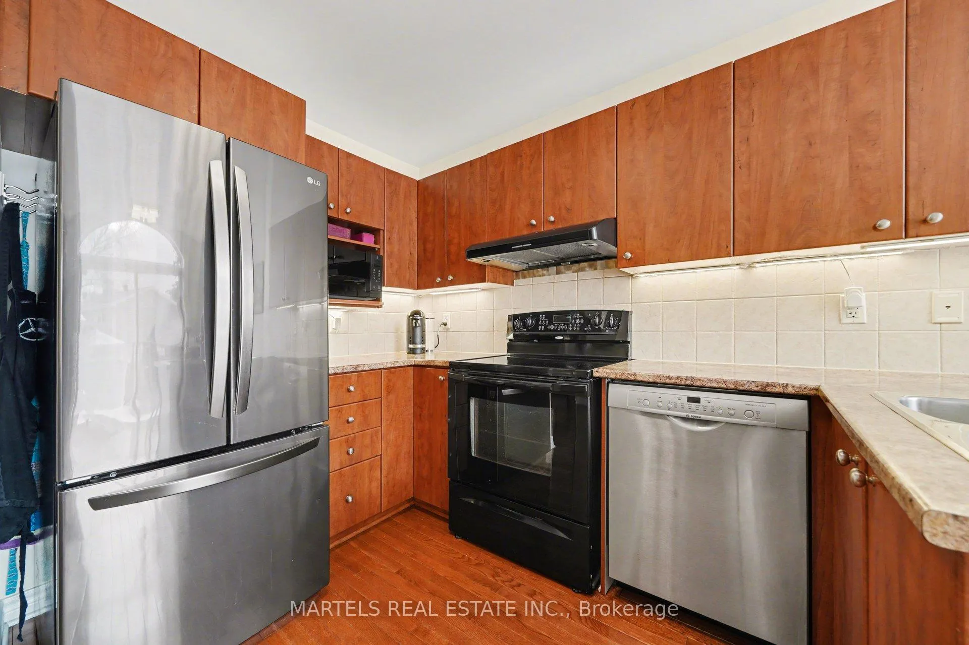Photo 9 of 154 Marrissa Avenue, Ottawa, Beacon Hill South — HOMEH