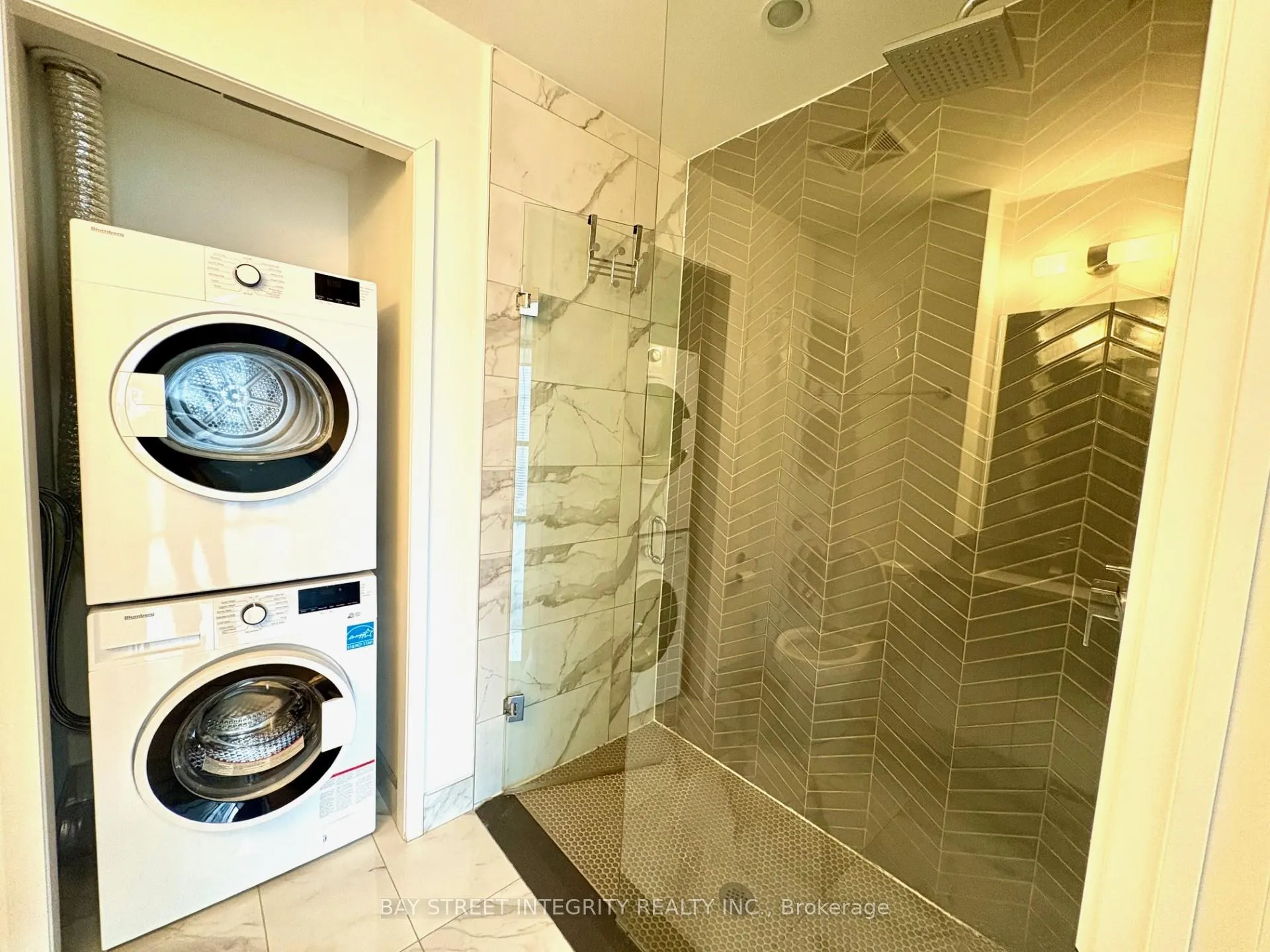 Photo 15 of Unit 3404, 2908 Highway 7 Road, Vaughan, Concord — HOMEH