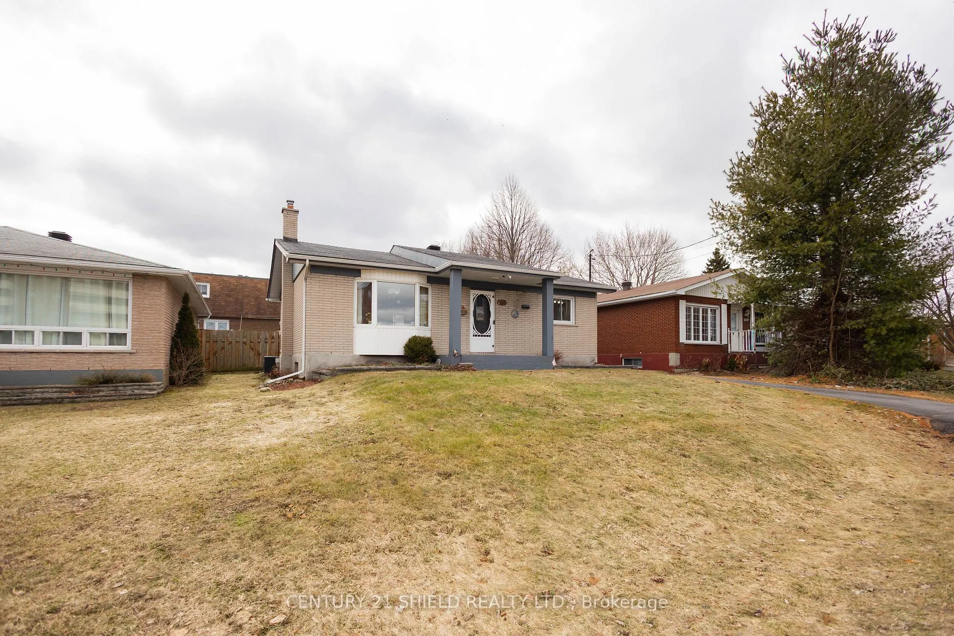 Photo 1 of 1443 1st Street E, Cornwall — HOMEH