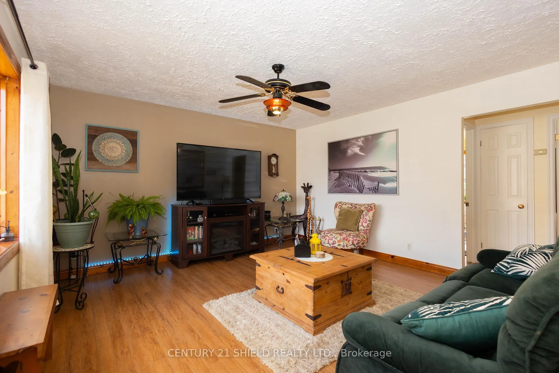 Photo 4 of 1443 1st Street E, Cornwall — HOMEH