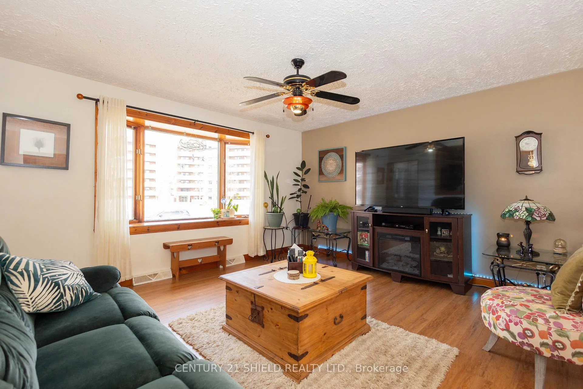Photo 5 of 1443 1st Street E, Cornwall — HOMEH