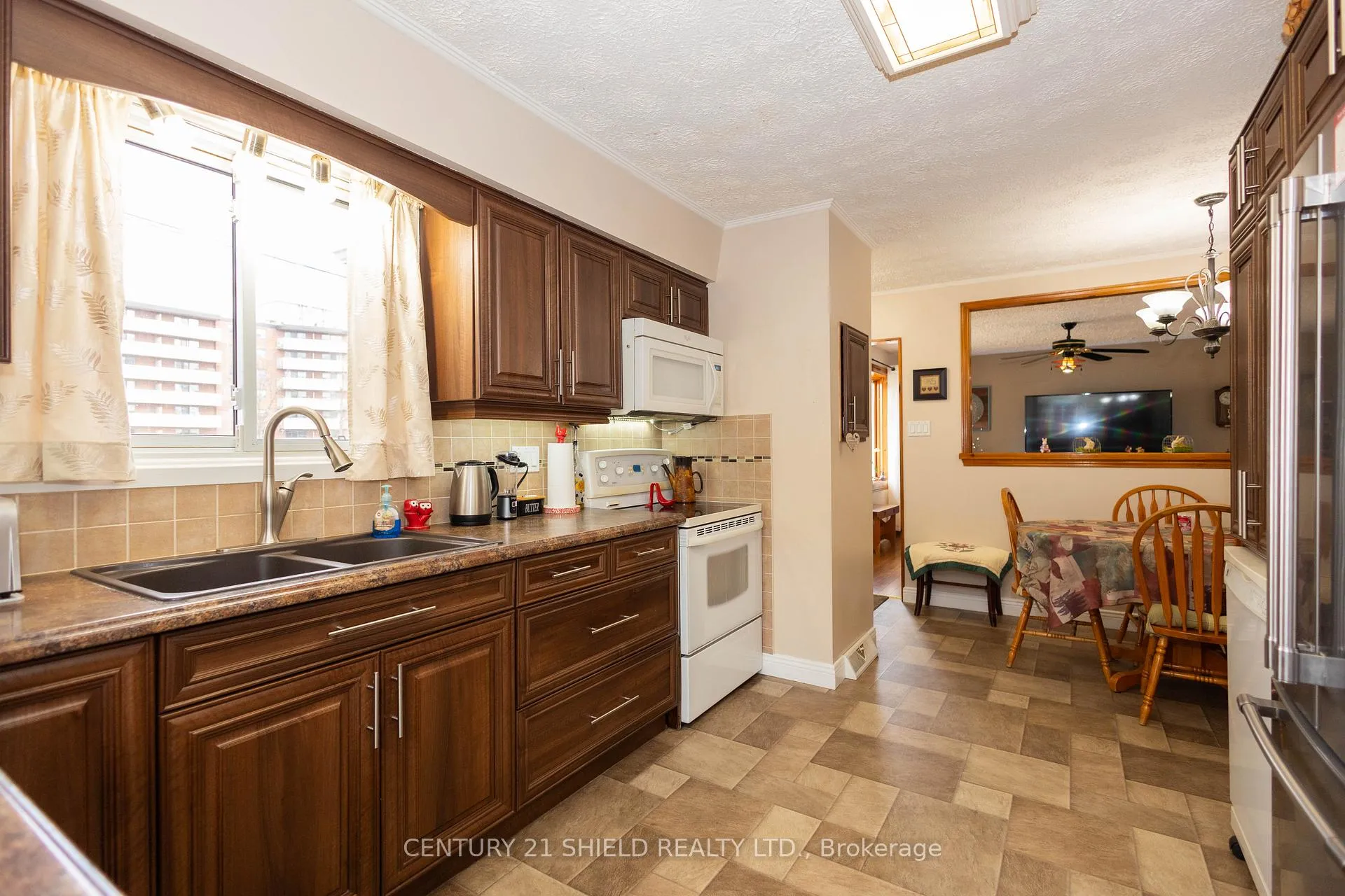 Photo 9 of 1443 1st Street E, Cornwall — HOMEH